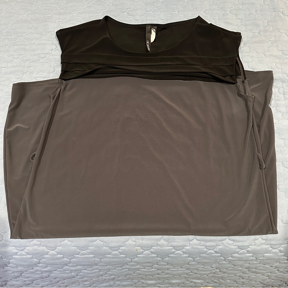 Women’s Sleeveless Dress